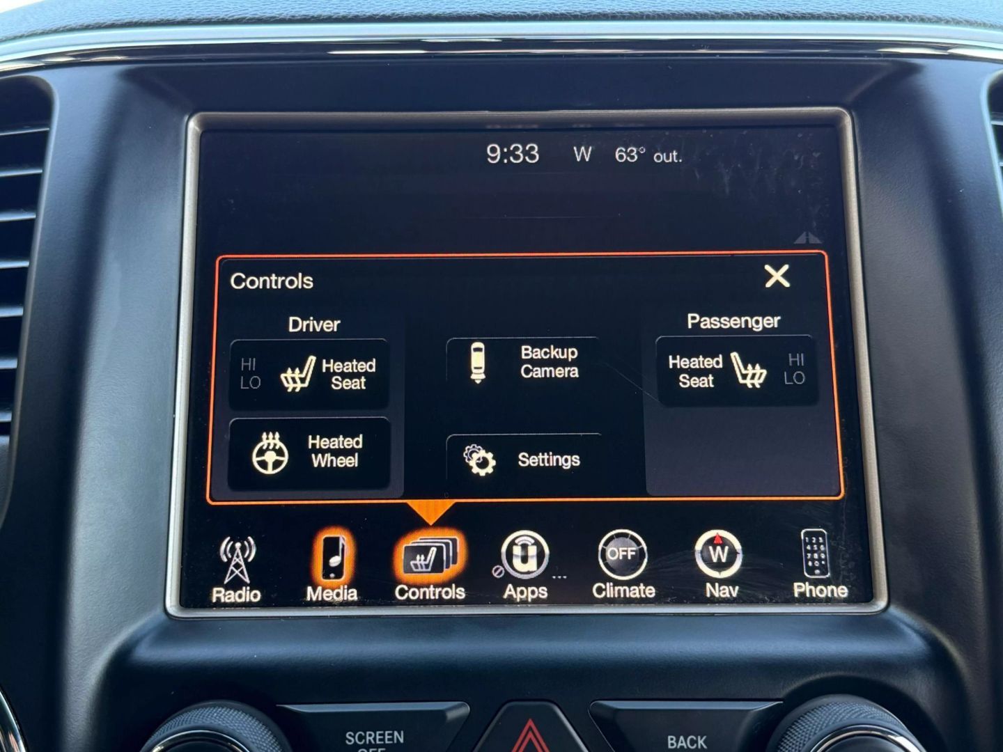 2017 Jeep Grand Cherokee - Image 38