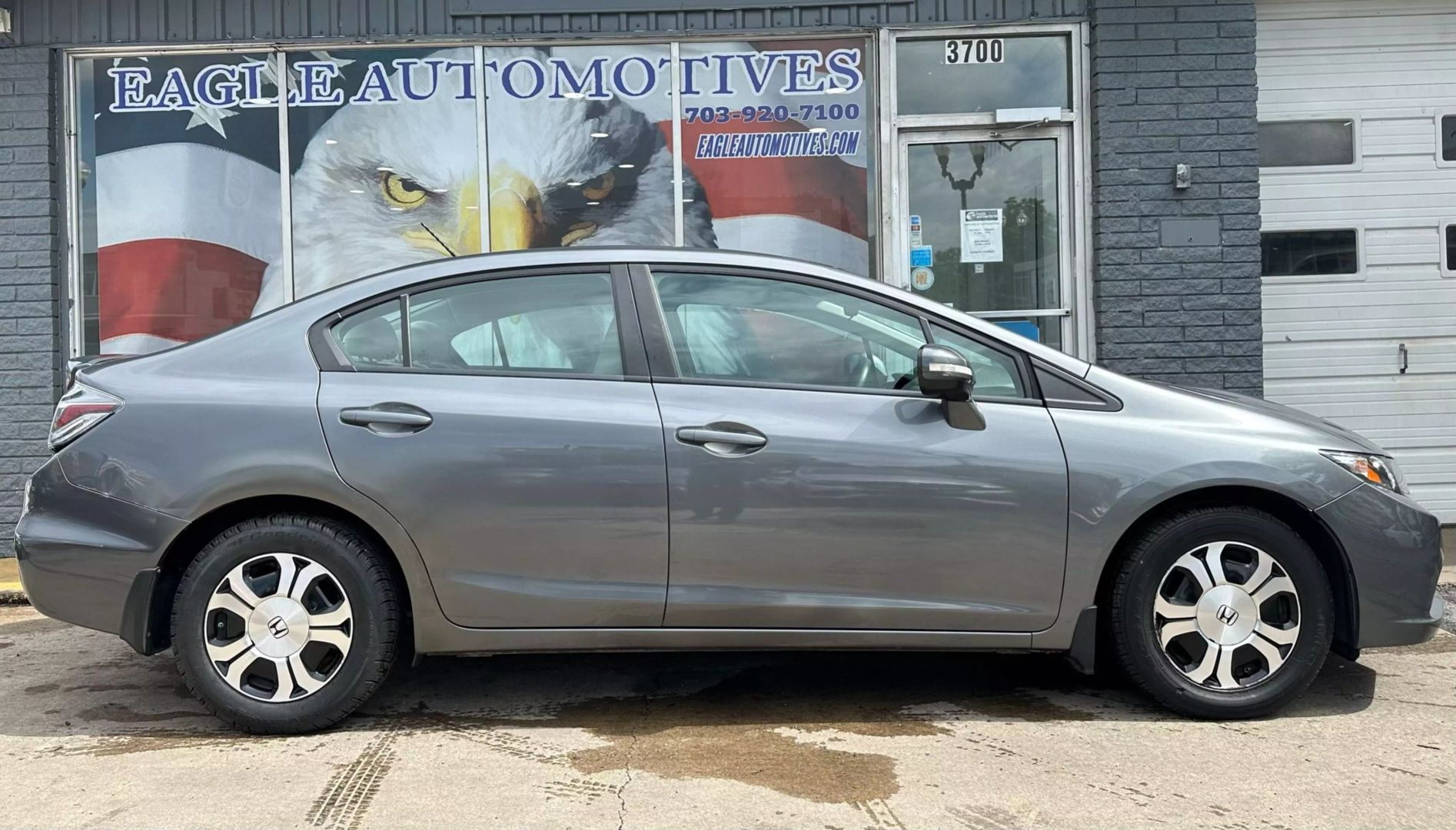 Used 2013 Honda Civic HYBRID with VIN 19XFB4F27DE003589 for sale in Arlington, VA