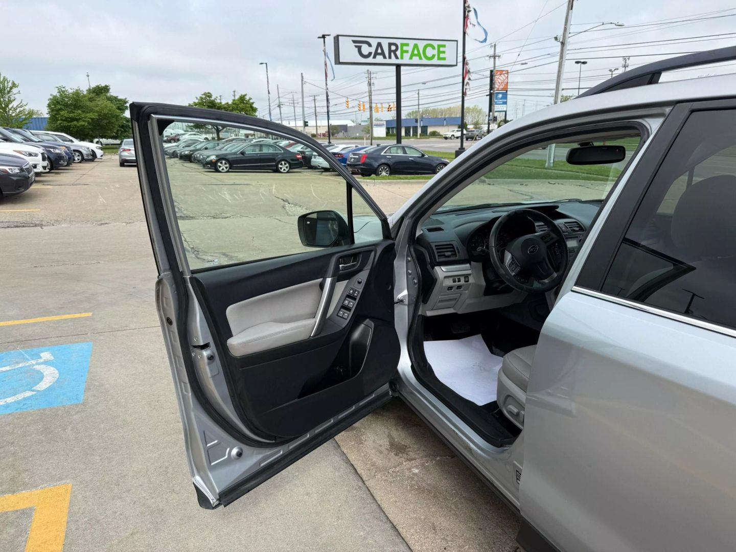 2014 Subaru Forester - Image 15