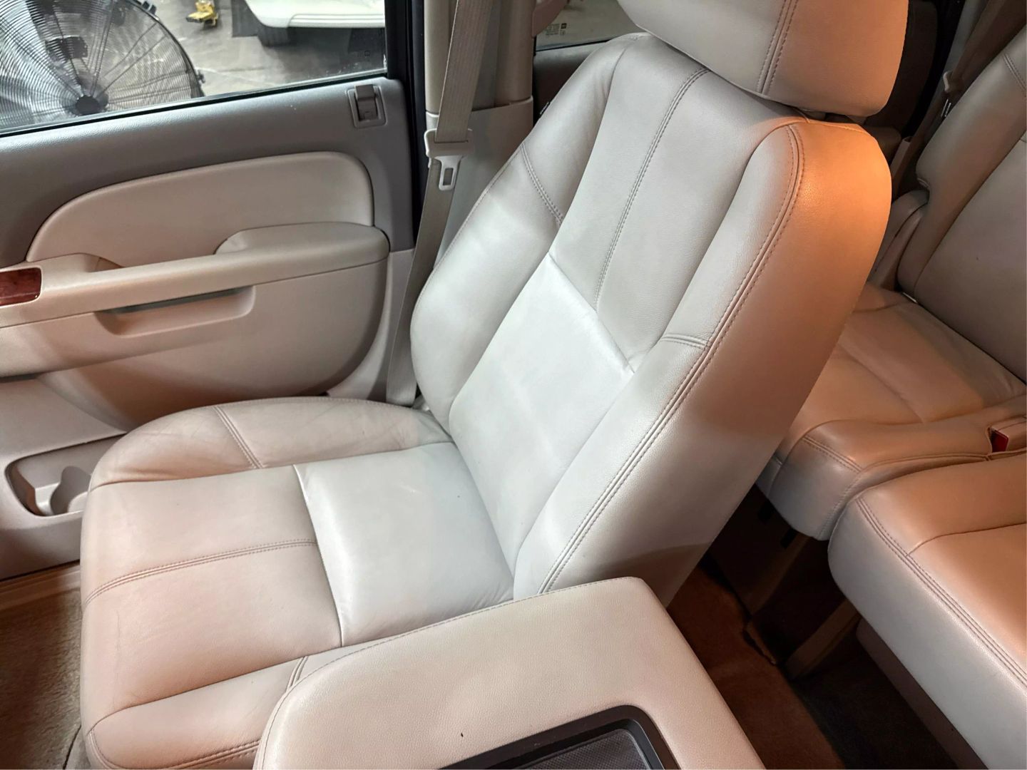 2014 Chevrolet Tahoe - Image 28