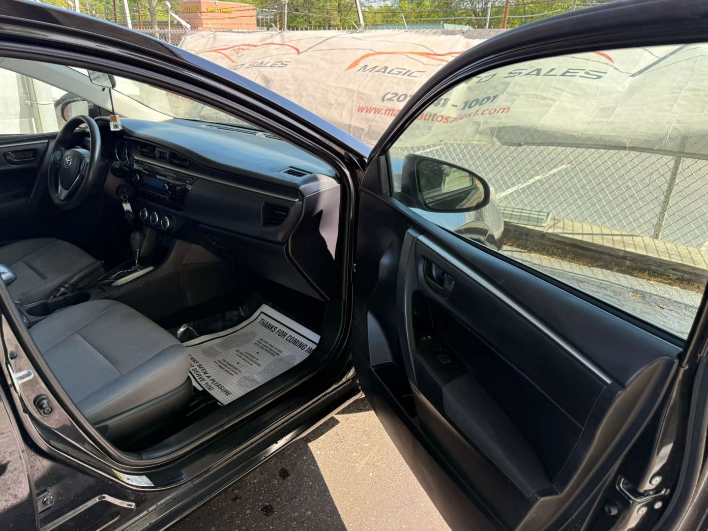 2015 Toyota Corolla - Image 24