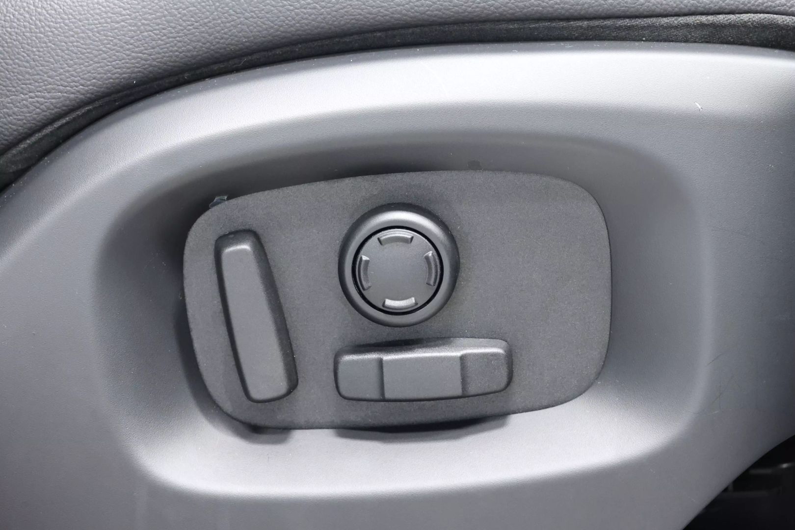2016 Land Rover Range Rover - Image 104