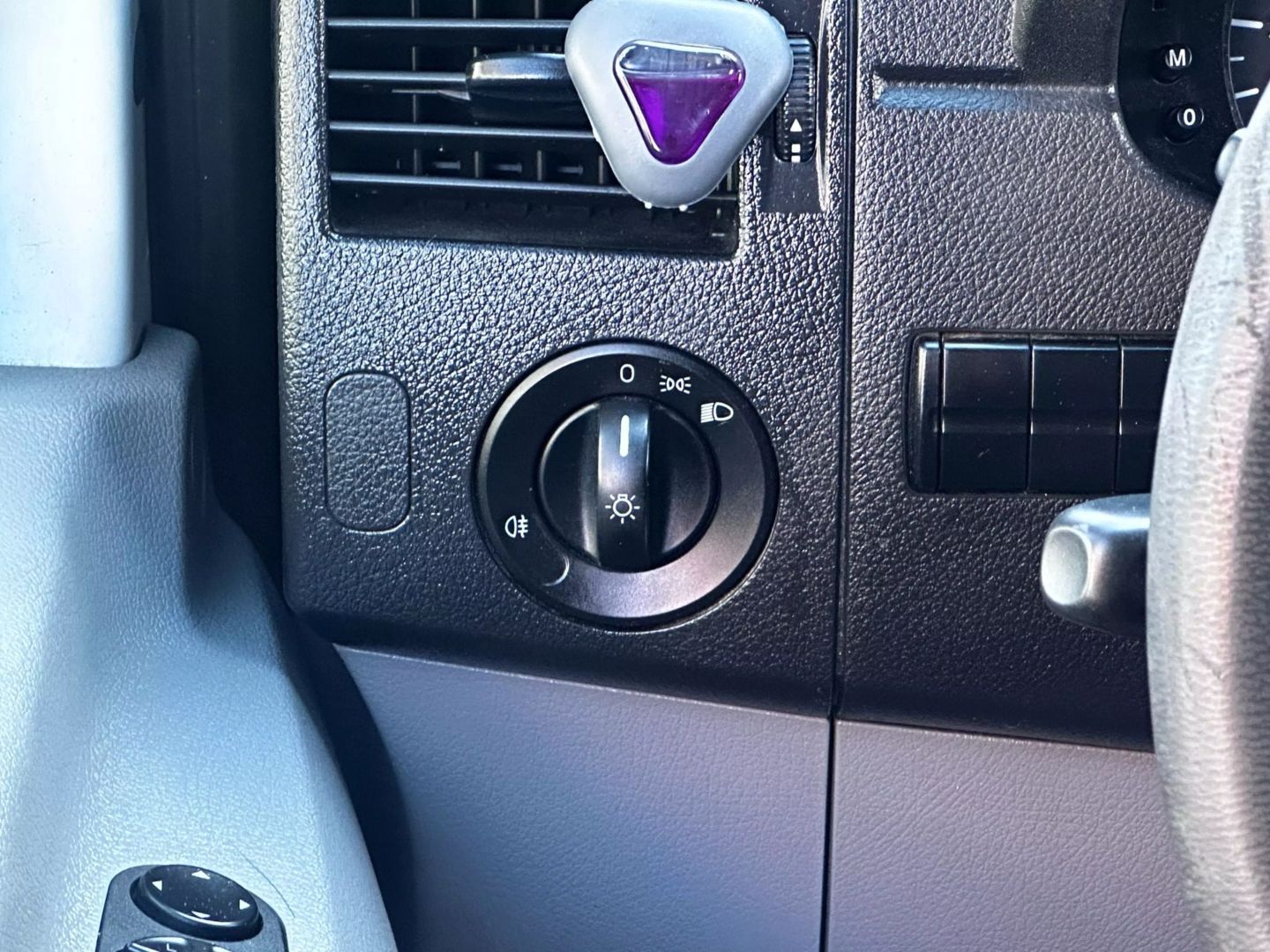 2013 Mercedes-benz Sprinter 2500 Cargo - Image 14