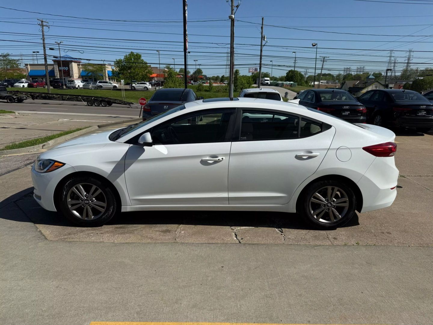 2018 Hyundai Elantra - Image 6
