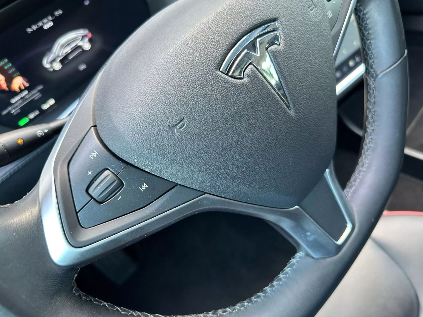 2014 Tesla Model S - Image 41