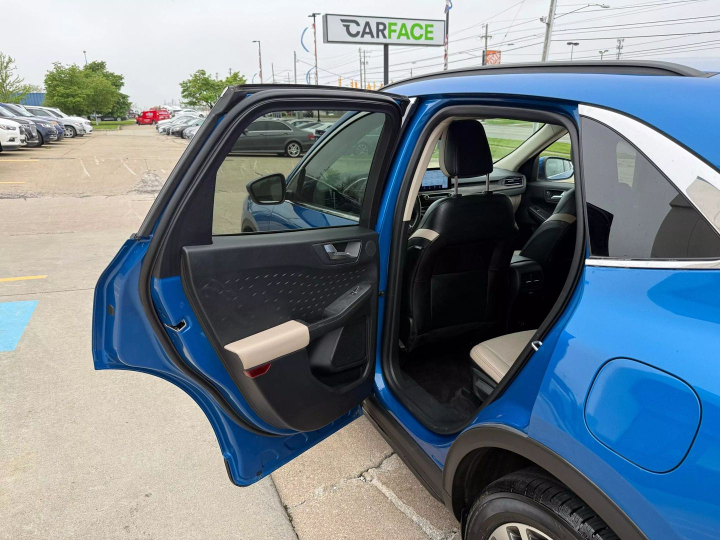 2020 Ford Escape - Image 20