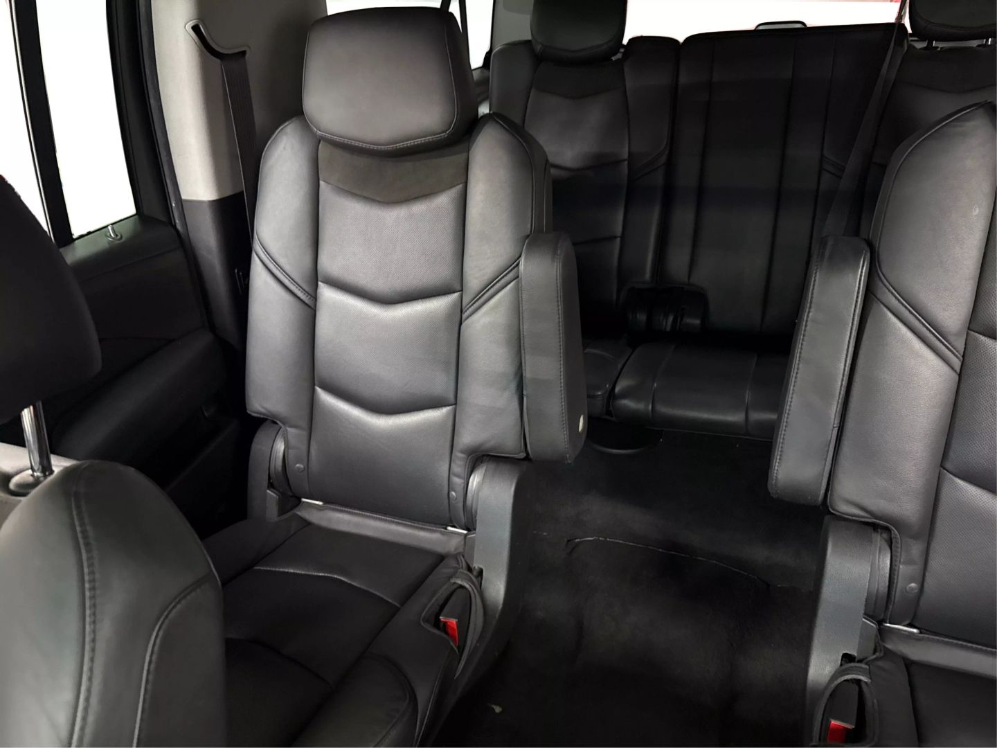 2016 Cadillac Escalade Esv - Image 37