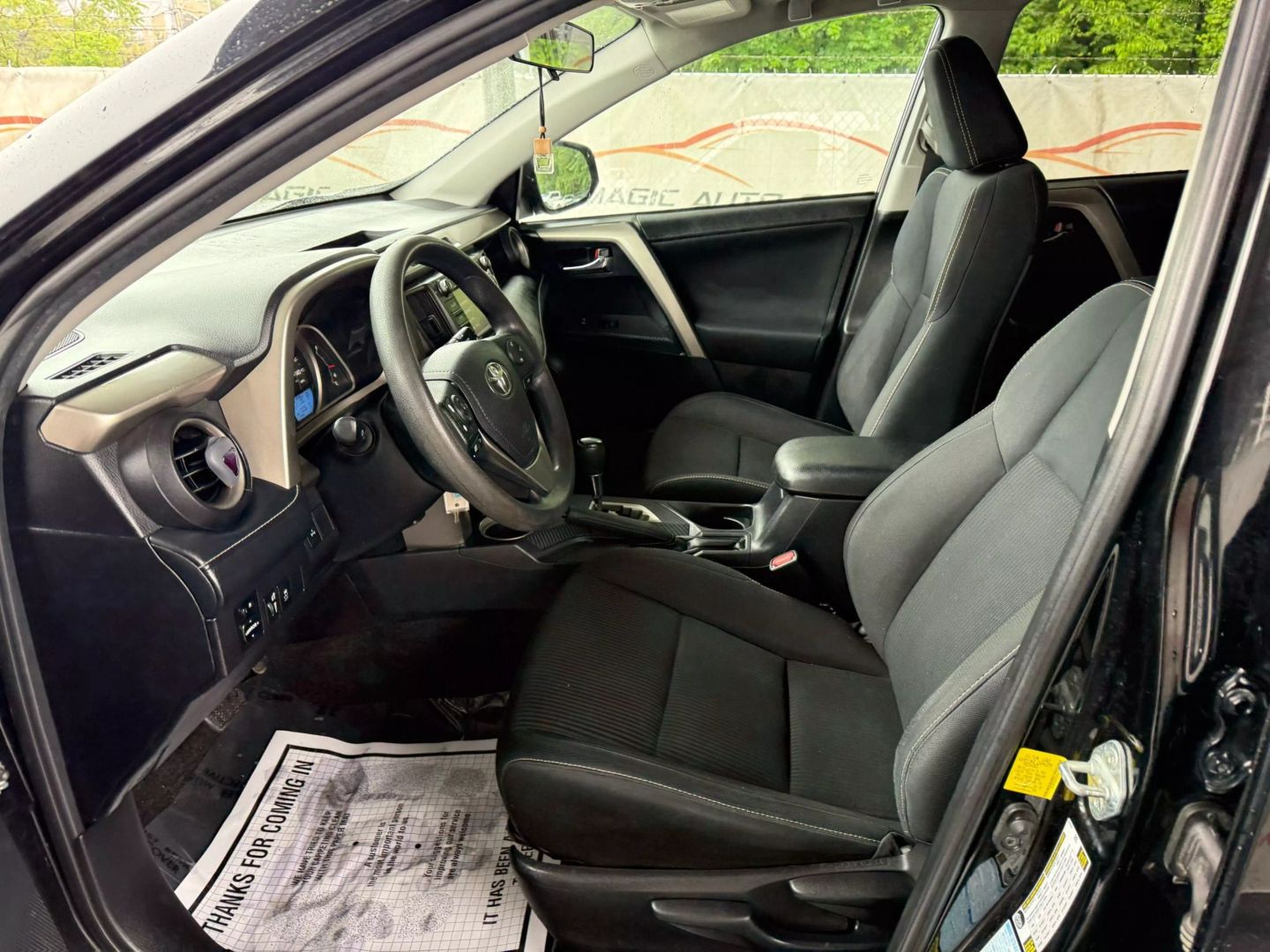 2015 Toyota Rav4 - Image 15
