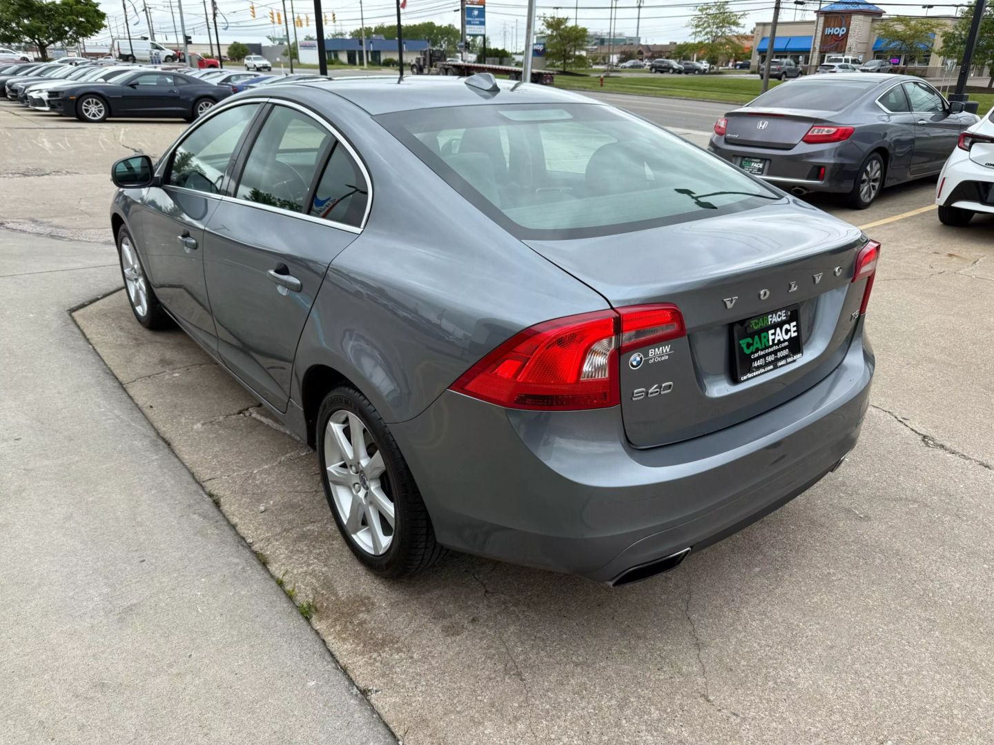2016 Volvo S60 - Image 7