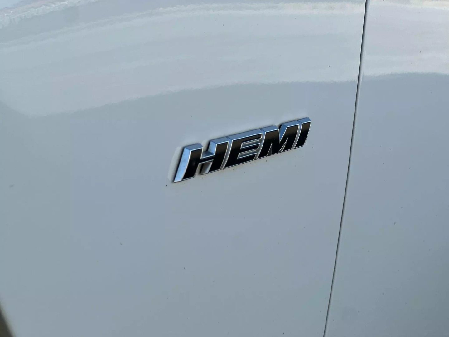 2019 DODGE CHARGER SEDAN V8, HEMI, 5.7 LITER R/T SEDAN 4D
