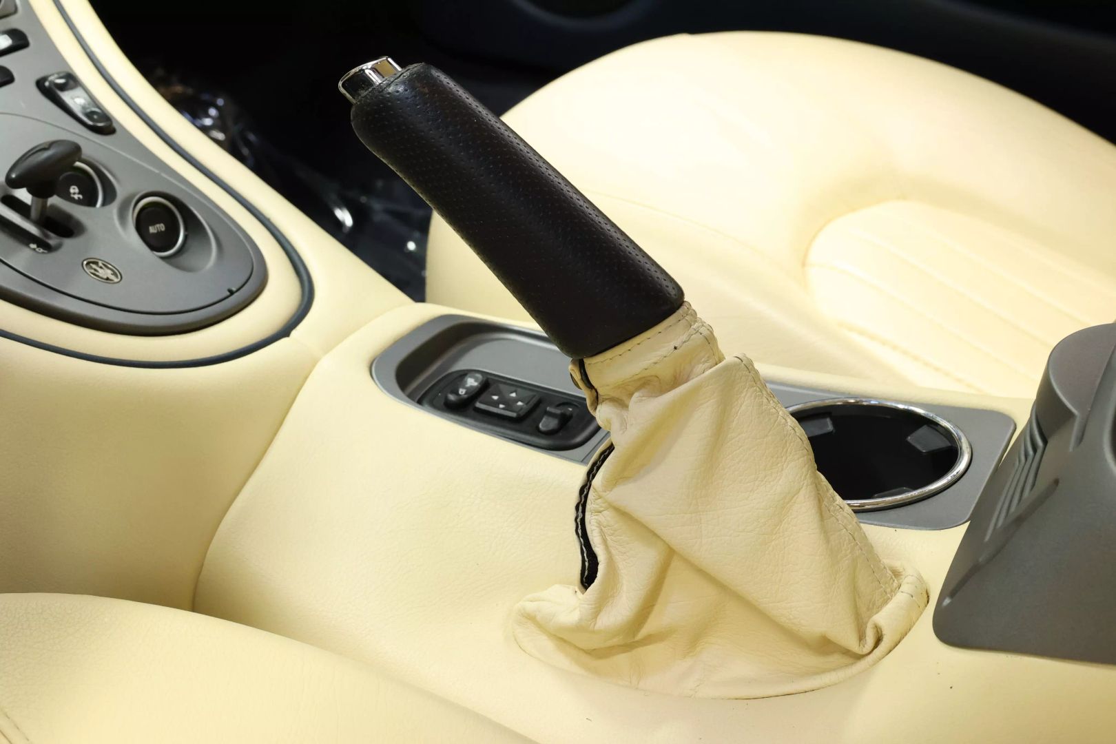 2004 Maserati Coupe - Image 42