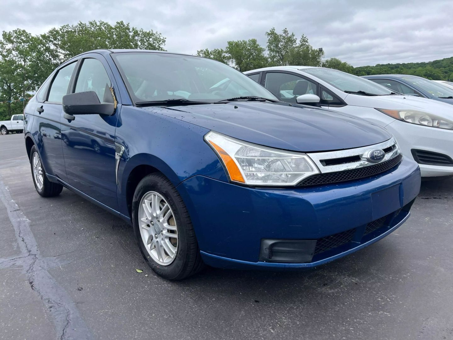 Used 2008 Ford Focus SE with VIN 1FAHP35N18W259163 for sale in Kansas City