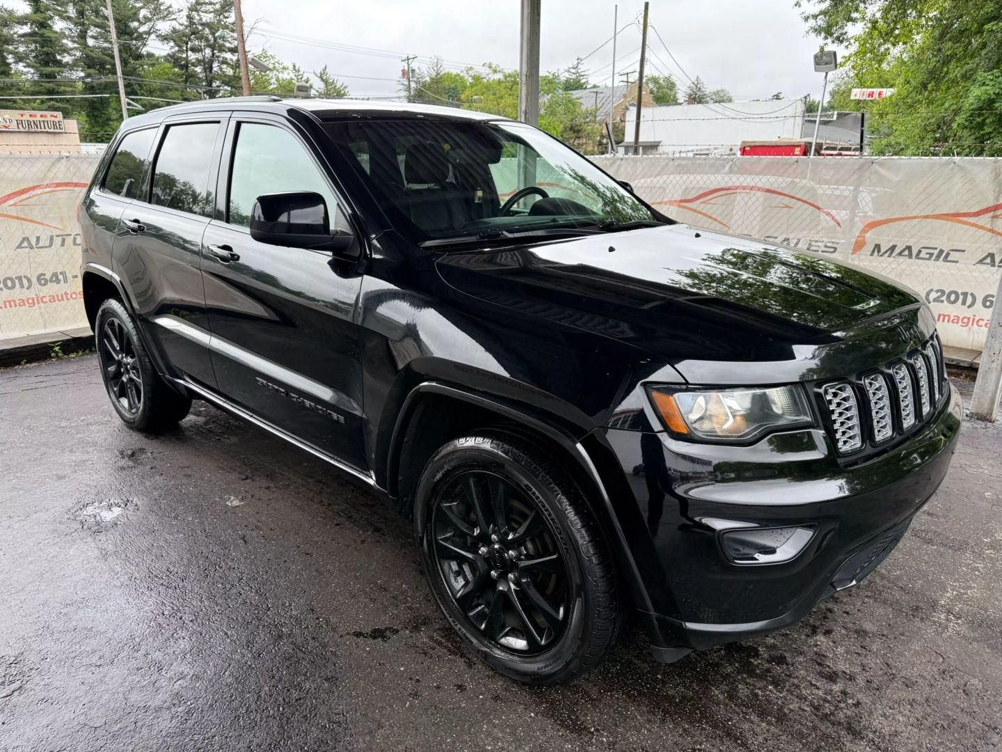 2018 Jeep Grand Cherokee - Image 7