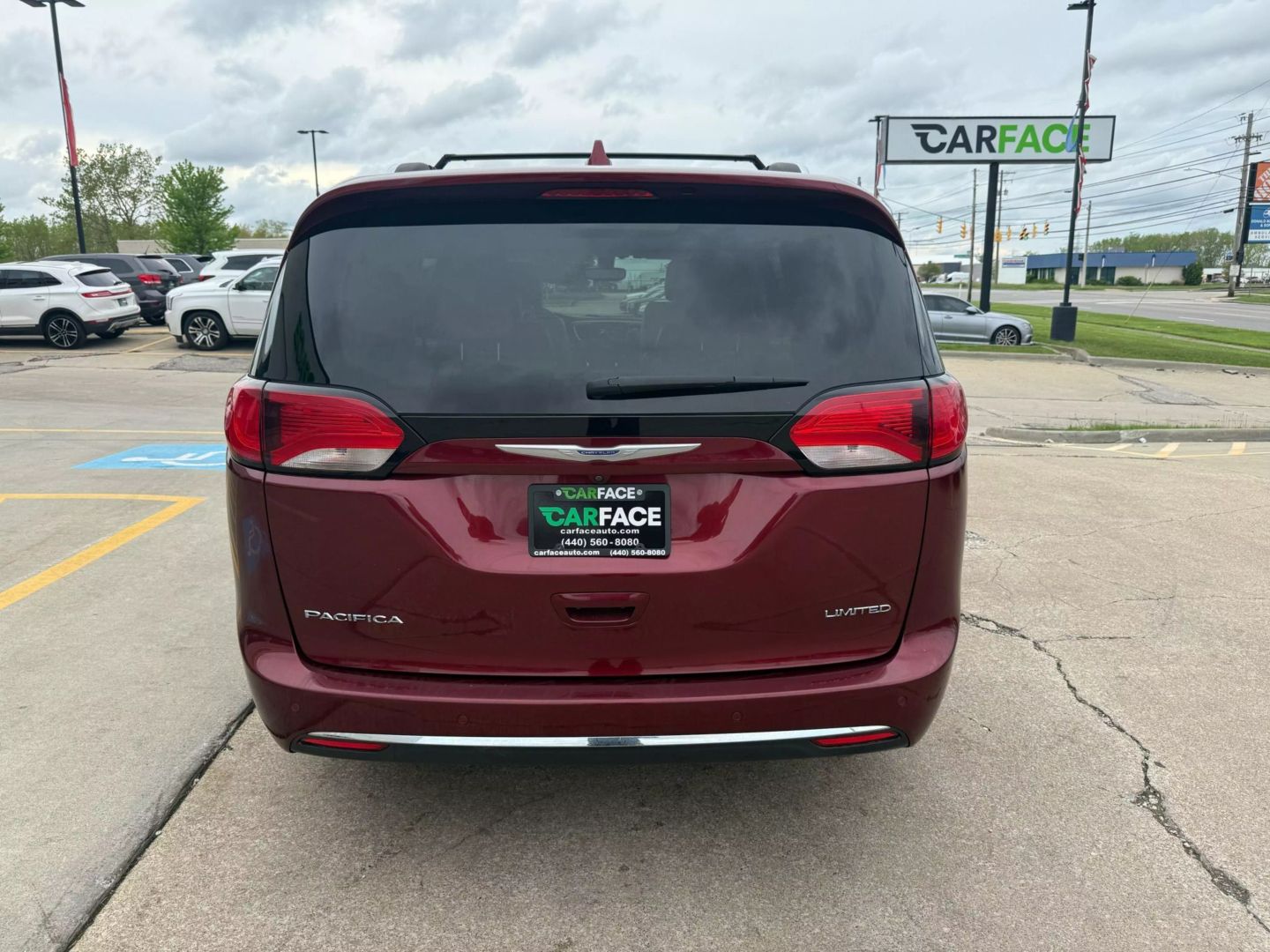 2020 Chrysler Pacifica - Image 9