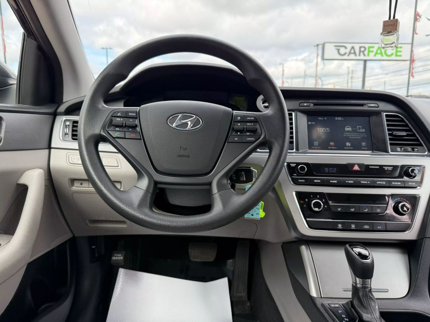 2016 Hyundai Sonata - Image 24