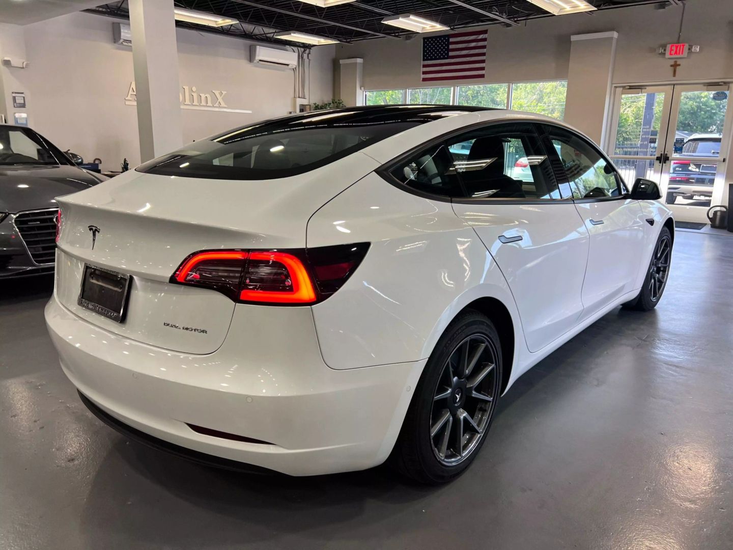 2021 Tesla Model 3 Long Range Sedan 4d - Image 7