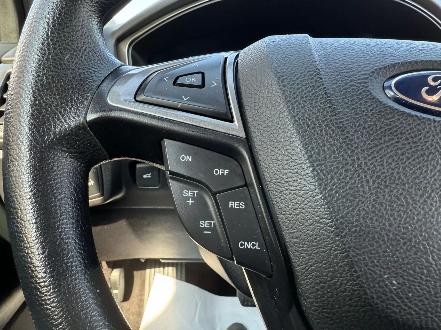 2017 Ford Fusion - Image 28