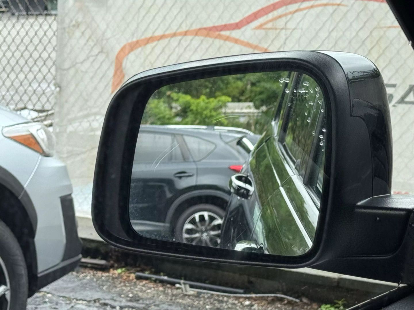2018 Jeep Grand Cherokee - Image 37