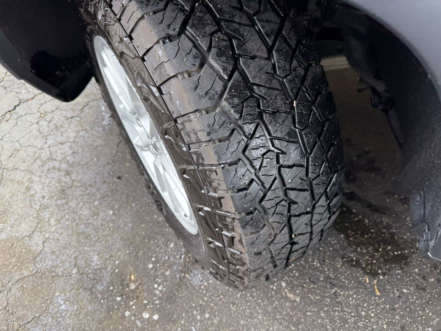 2019 Jeep Grand Cherokee - Image 38