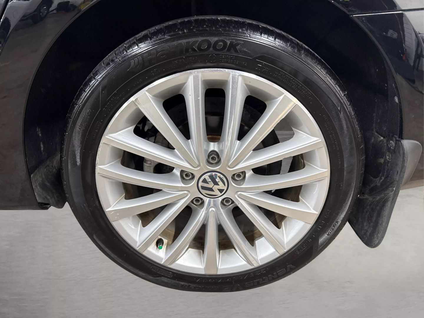 2016 Volkswagen Jetta - Image 17