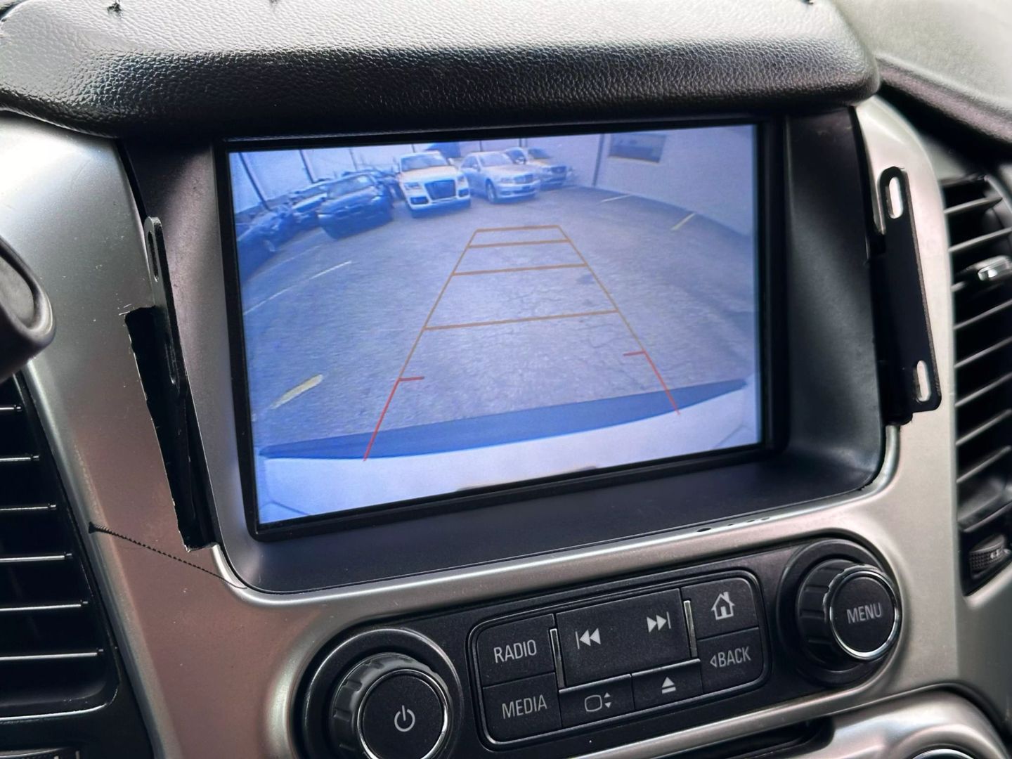 2019 Chevrolet Tahoe - Image 32