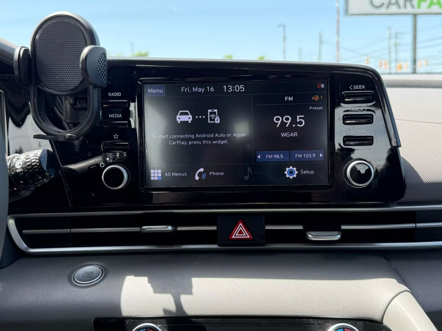 2021 Hyundai Elantra - Image 32