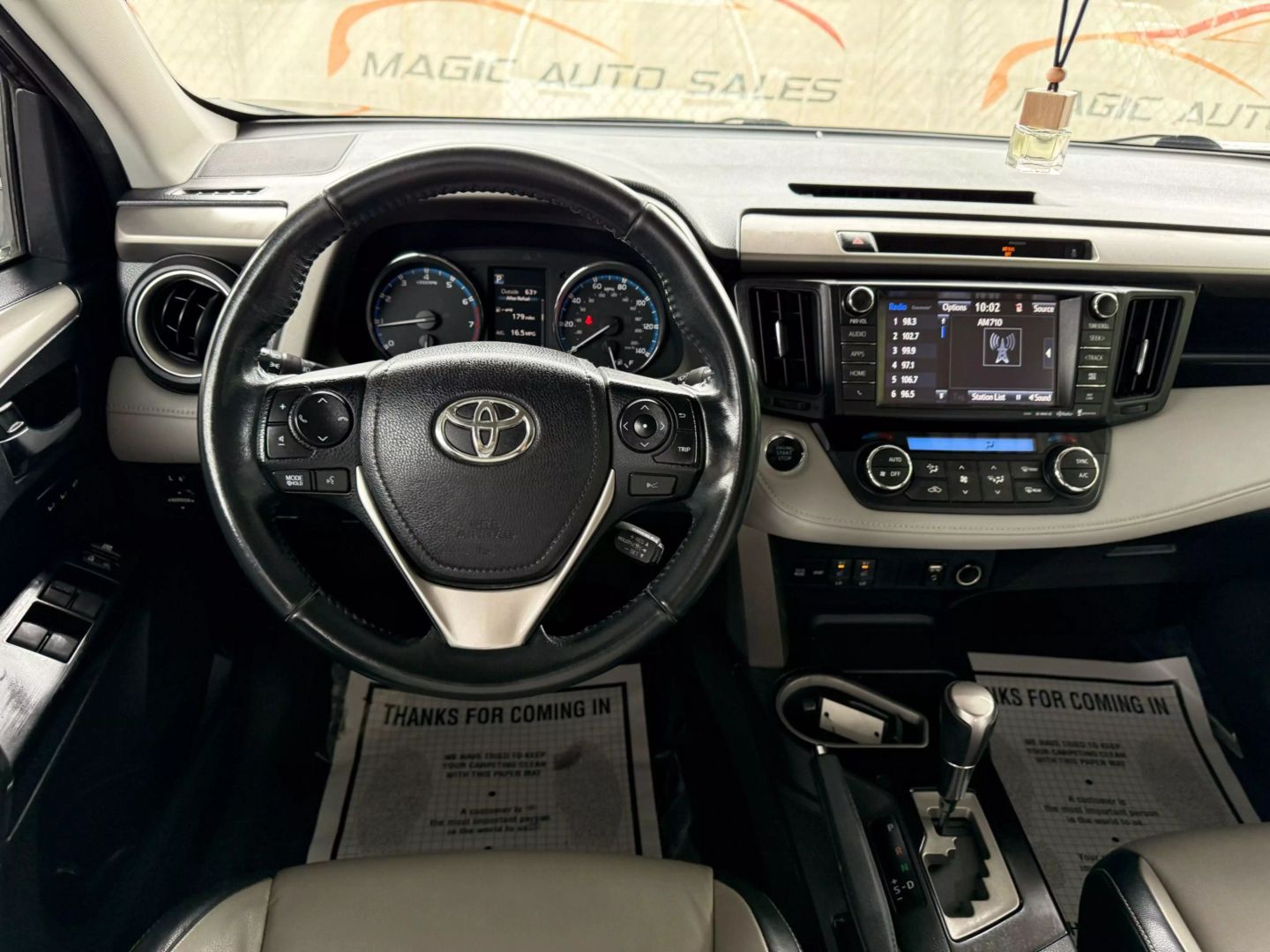 2016 Toyota Rav4 - Image 31