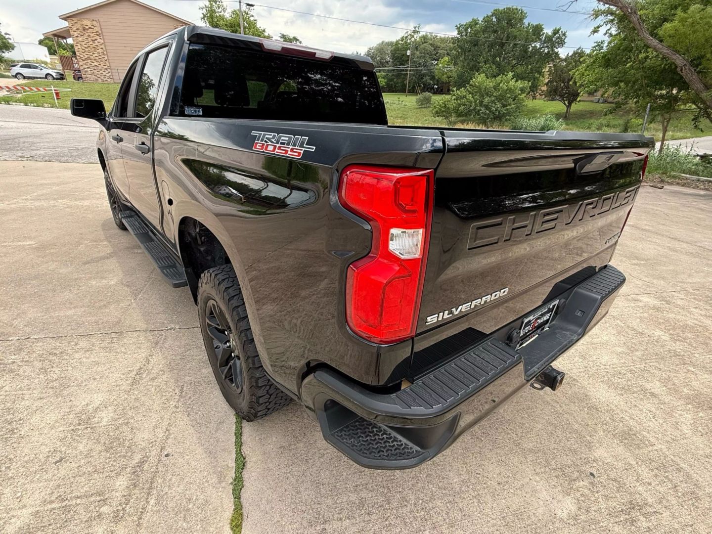 2020 Chevrolet Silverado 1500 Crew Cab - Image 4