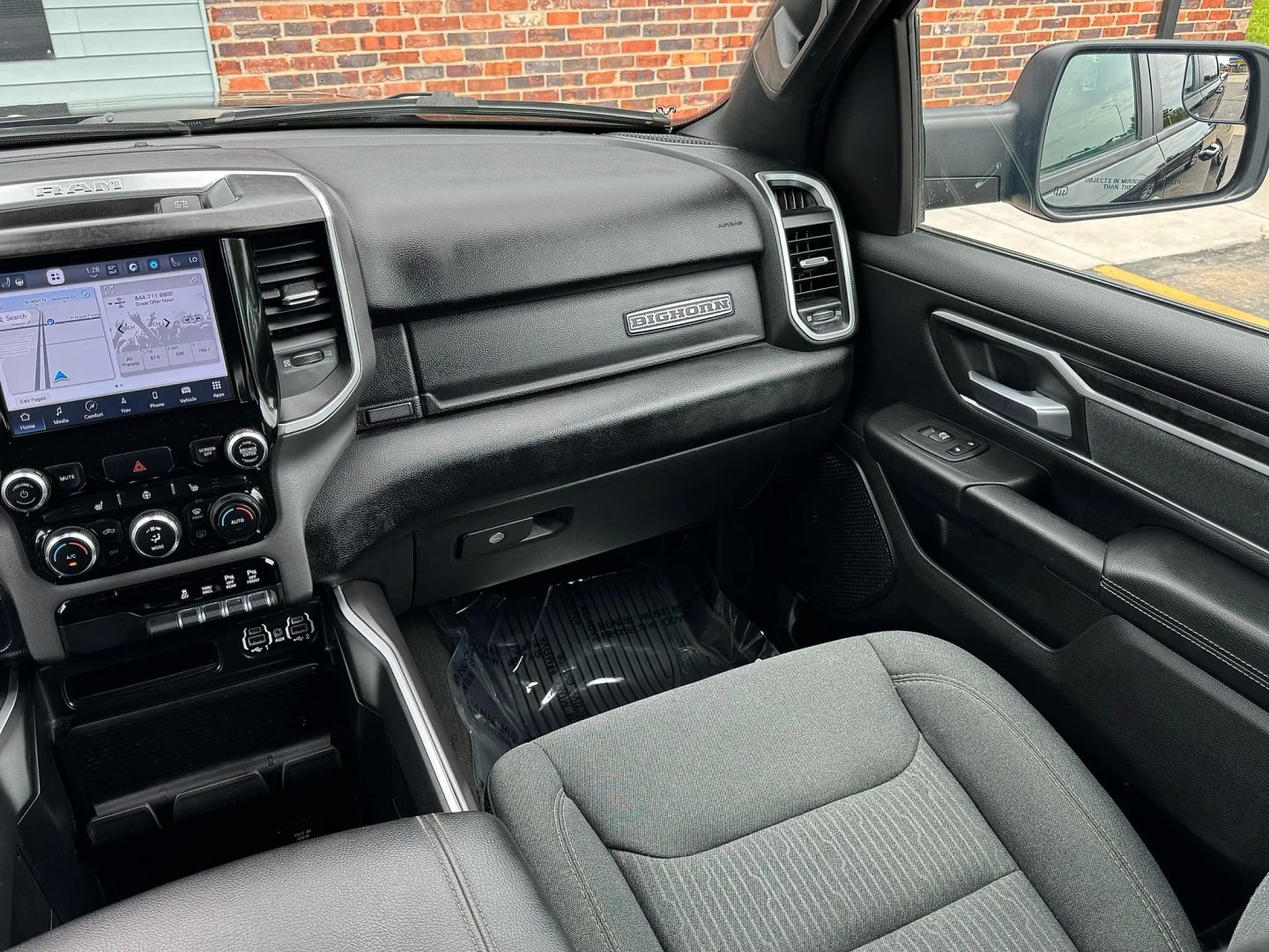 2022 Ram 1500 Crew Cab - Image 20