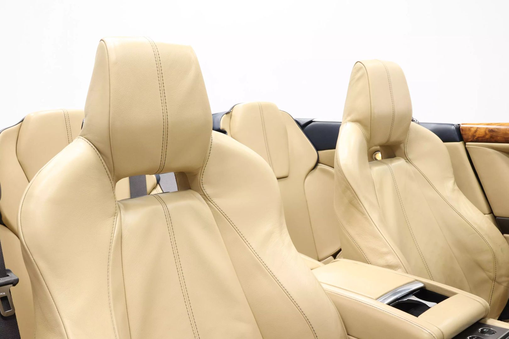 2008 Aston Martin Db9 - Image 73