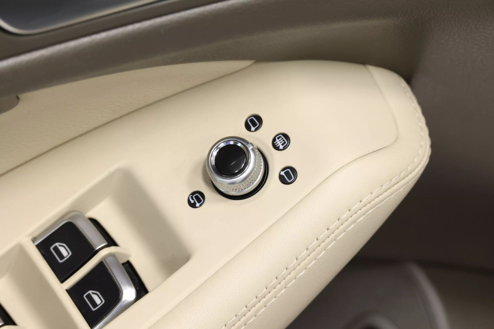 2016 Audi Q5 - Image 11