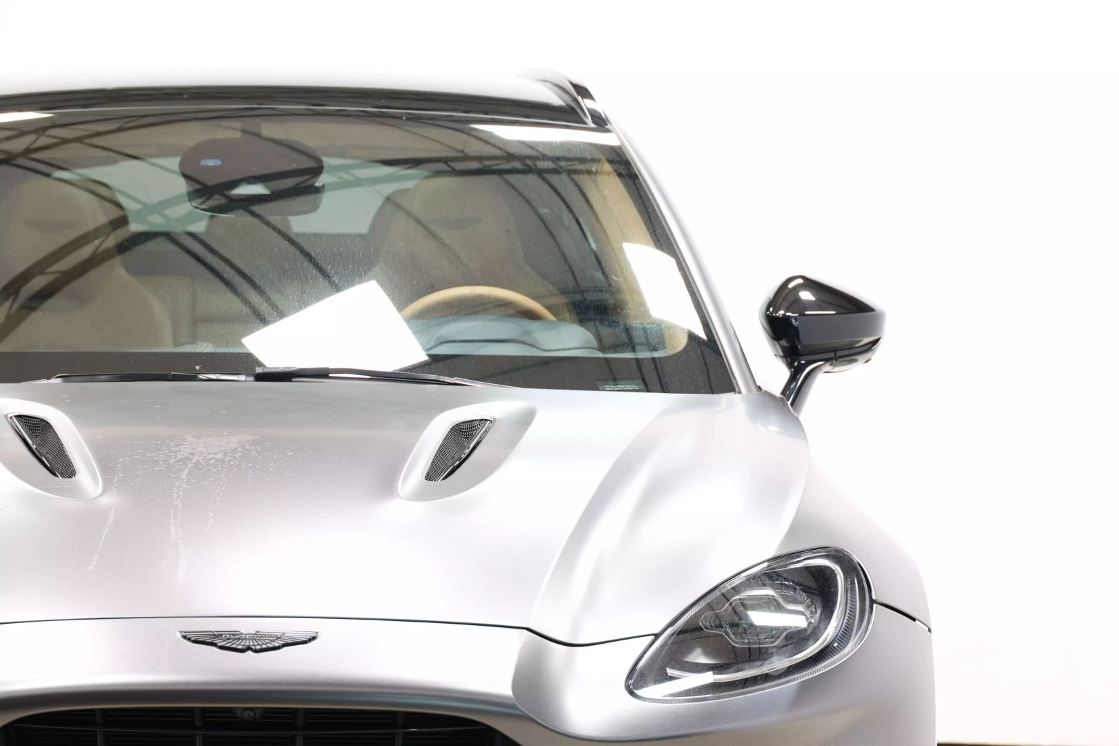 2021 Aston Martin Dbx - Image 114