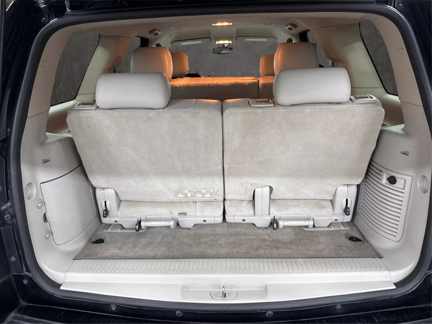 2014 Chevrolet Tahoe - Image 10