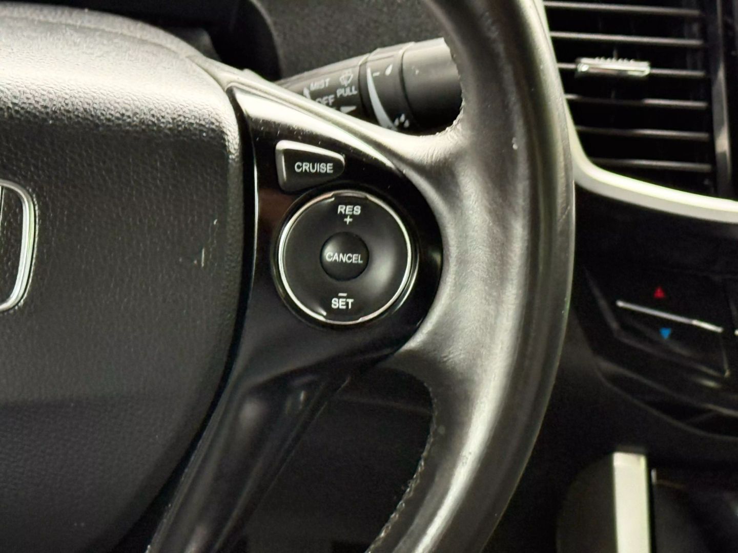 2017 Honda Accord - Image 35
