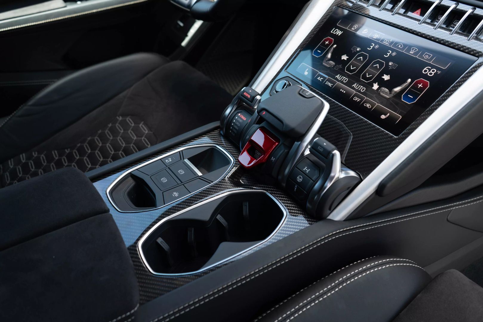 2019 Lamborghini Urus - Image 58