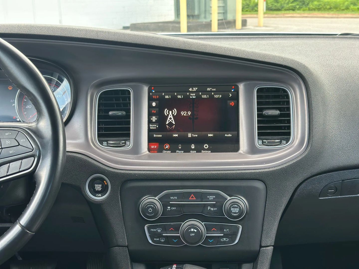 2023 DODGE CHARGER SEDAN V6, 3.6 LITER SXT SEDAN 4D
