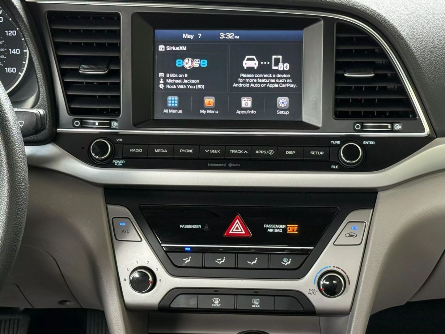 2018 Hyundai Elantra - Image 28