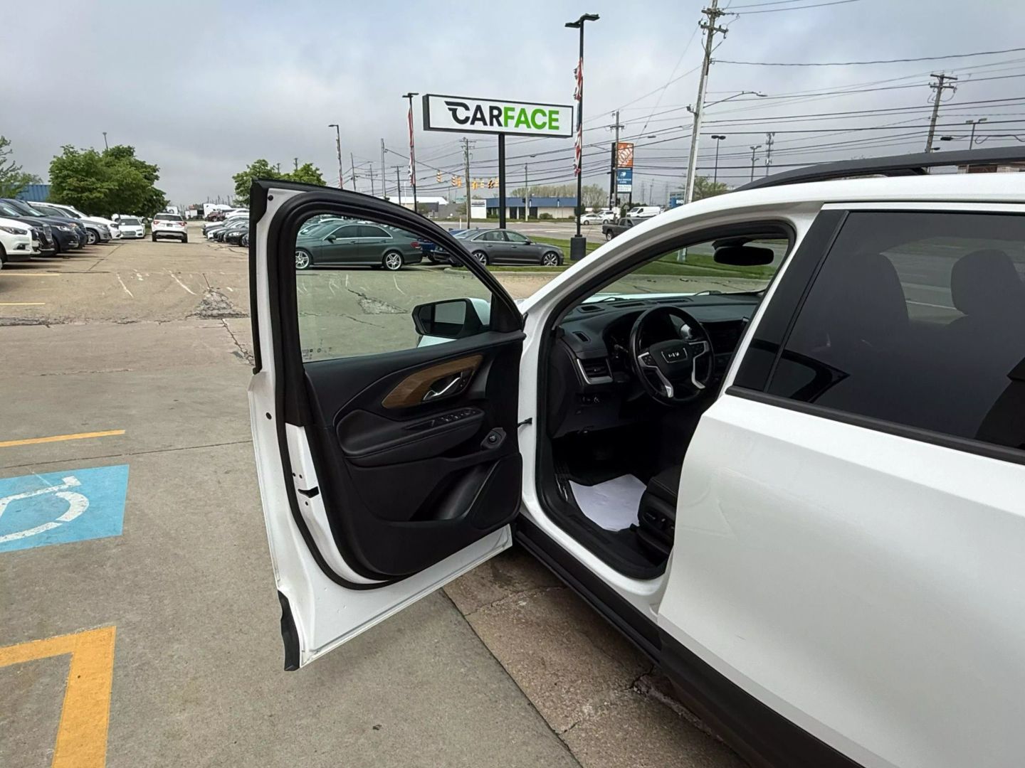 2020 Gmc Terrain - Image 17