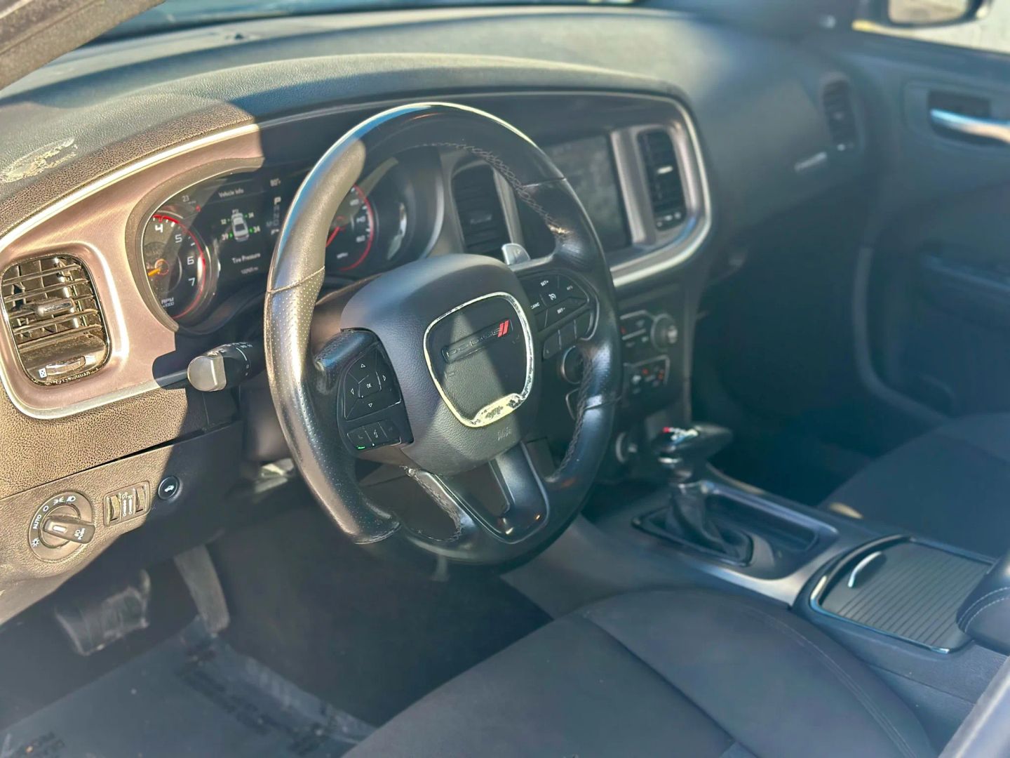 2019 DODGE CHARGER SEDAN V8, HEMI, 5.7 LITER R/T SEDAN 4D
