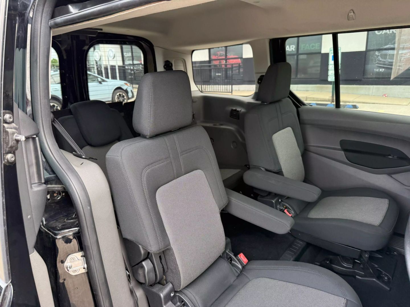 2019 Ford Transit Connect Passenger - Image 23
