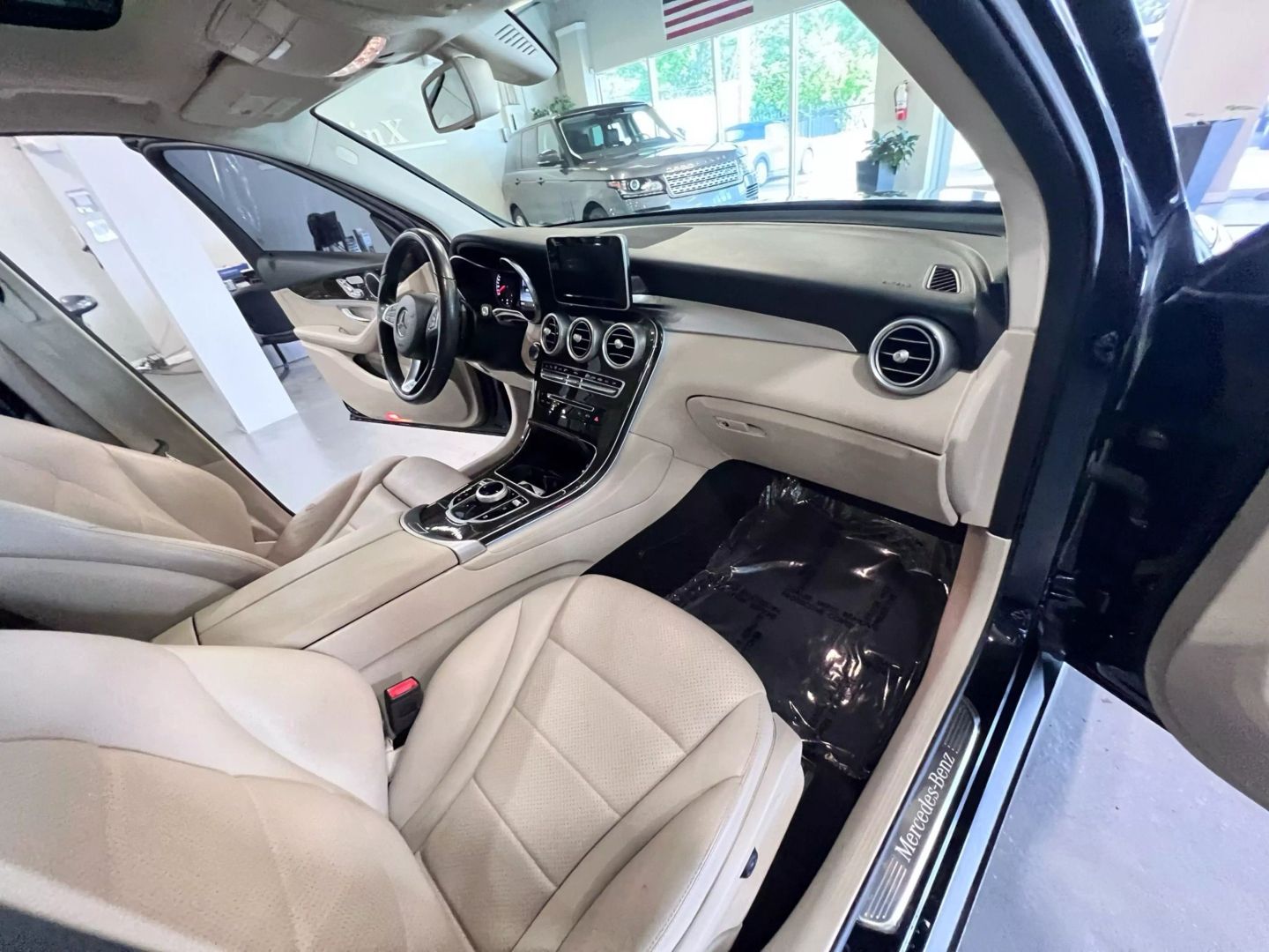 2019 Mercedes-benz Glc Glc 300 Sport Utility 4d - Image 27