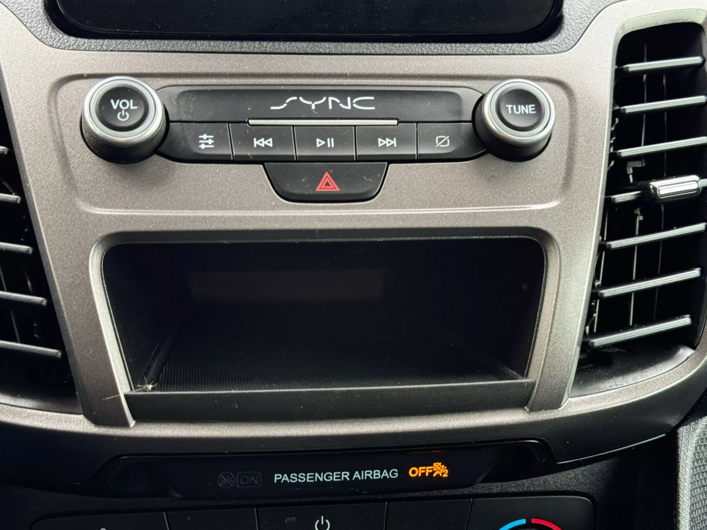 2022 Ford Transit Connect Cargo Van - Image 37