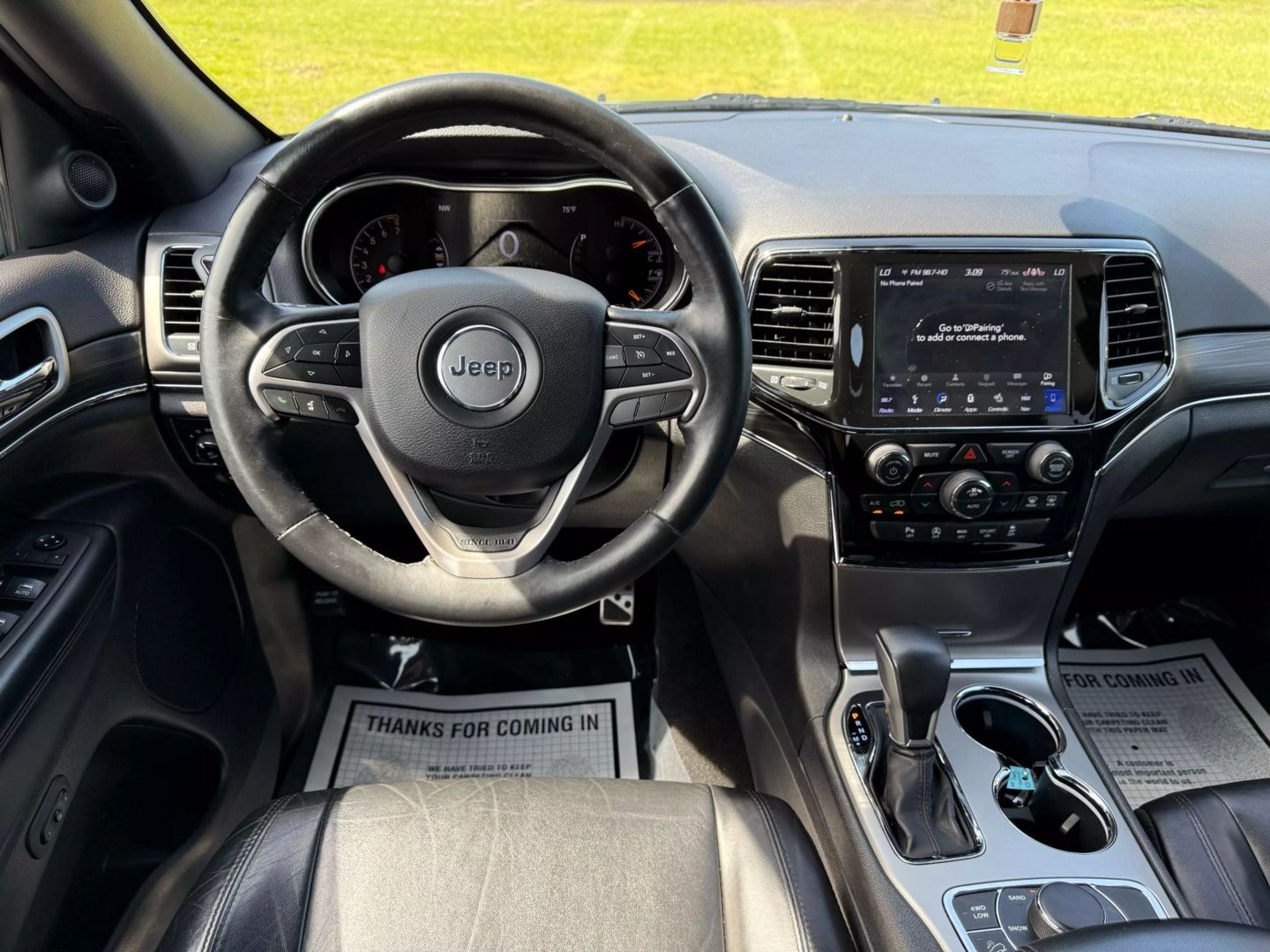 2019 Jeep Grand Cherokee - Image 32