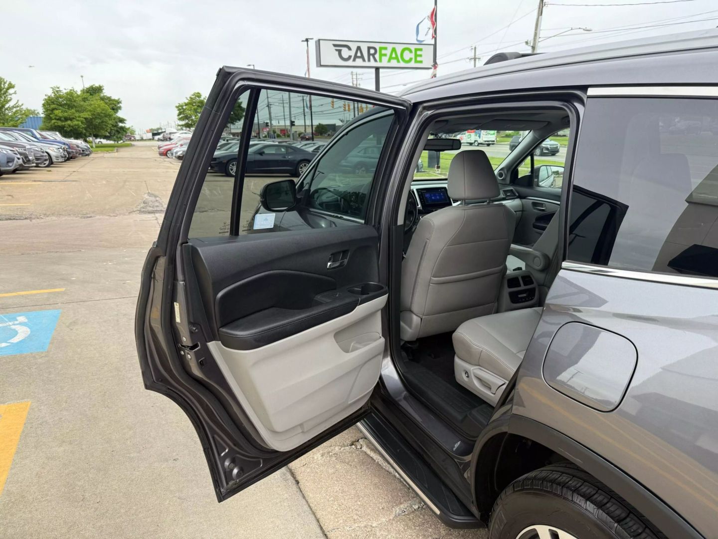 2016 Honda Pilot - Image 23