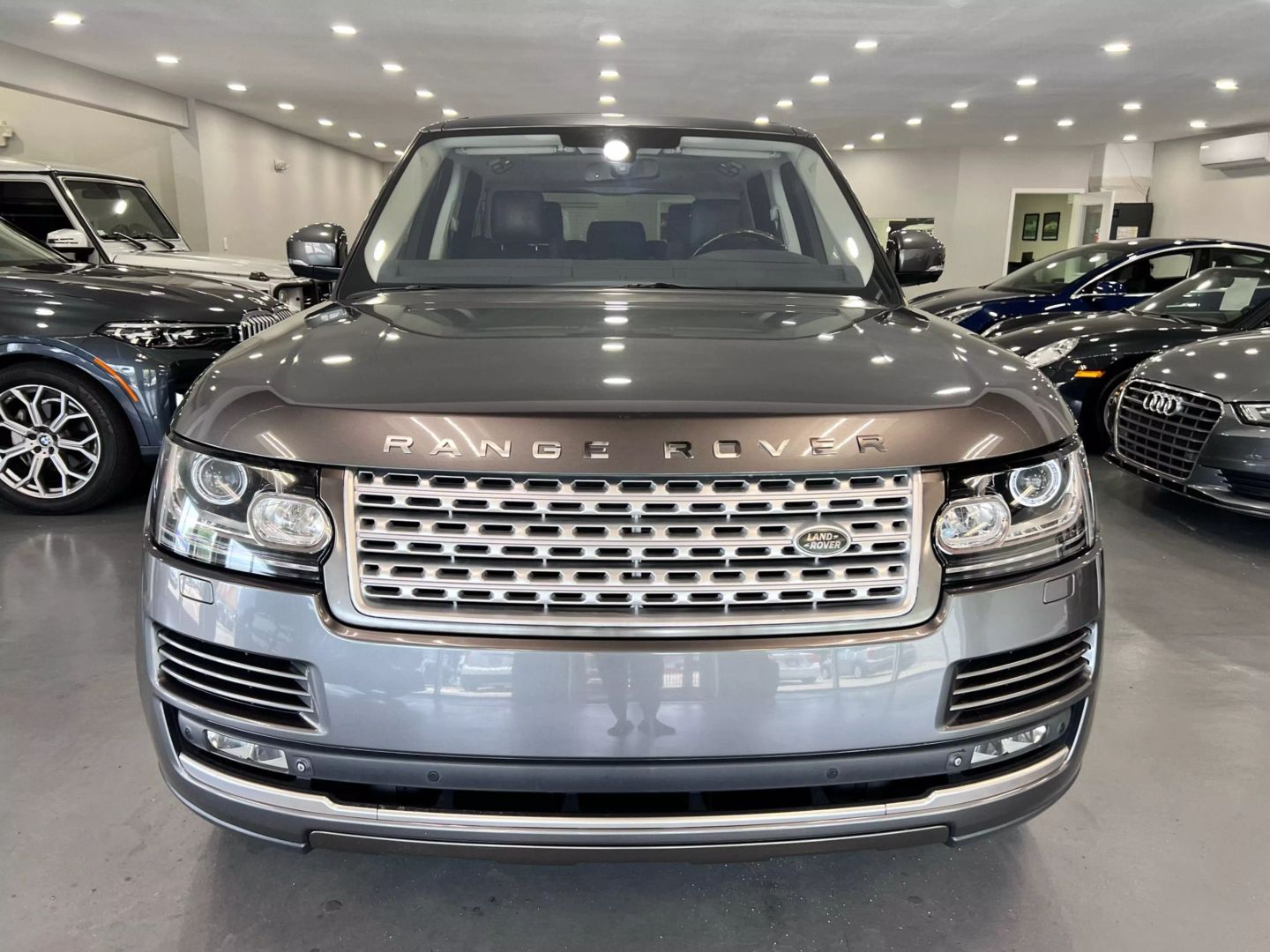 2015 Land Rover Range Rover Hse Sport Utility 4d - Image 2