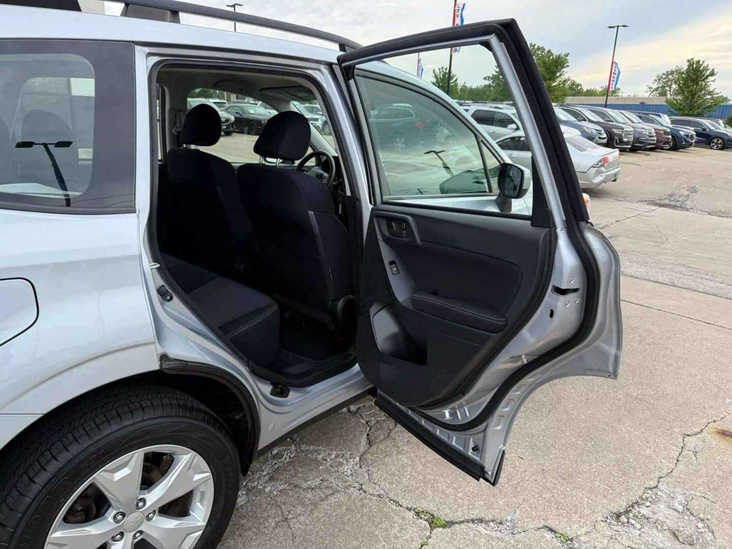 2015 Subaru Forester - Image 20