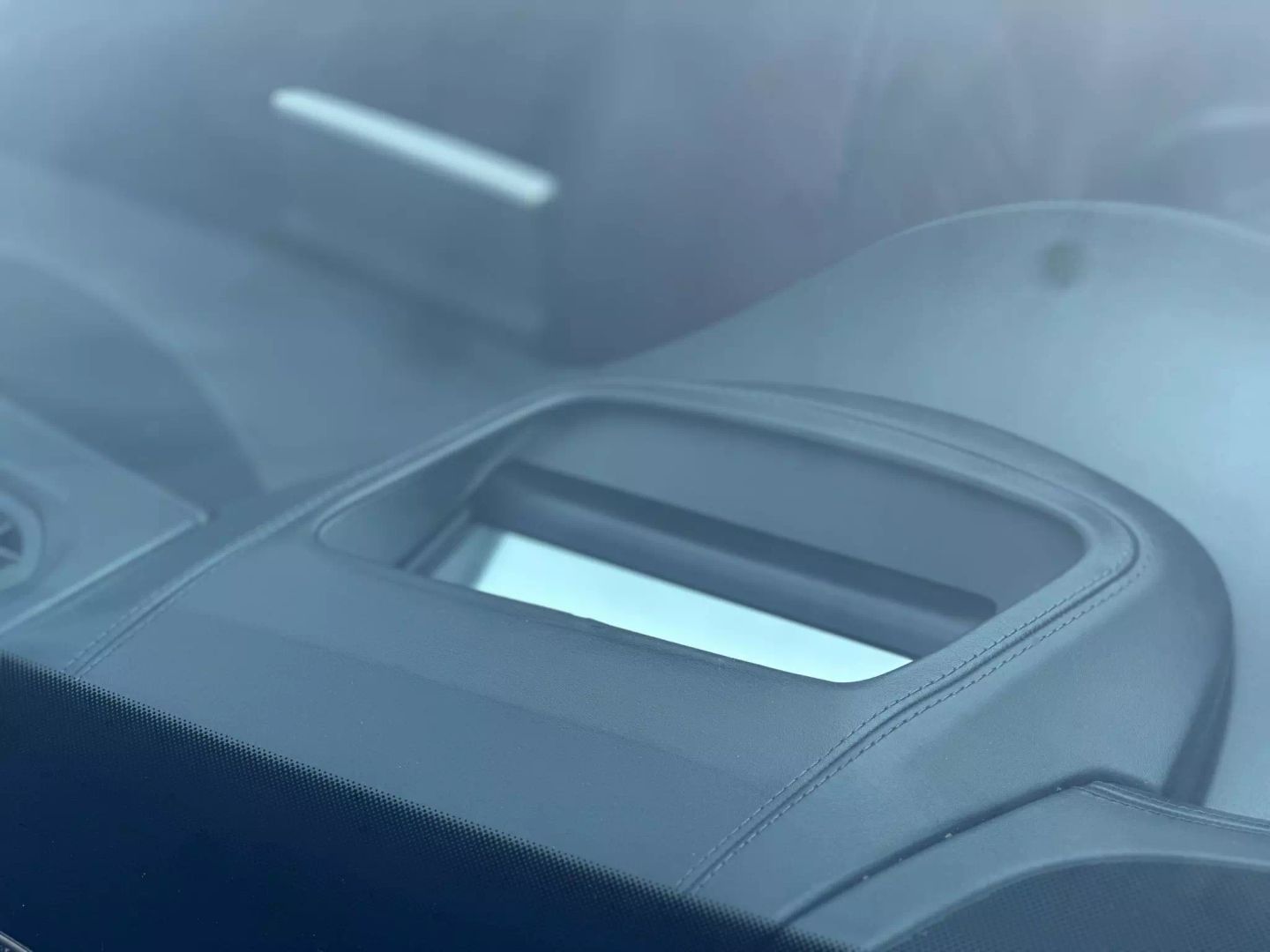 2017 Audi A8 - Image 82