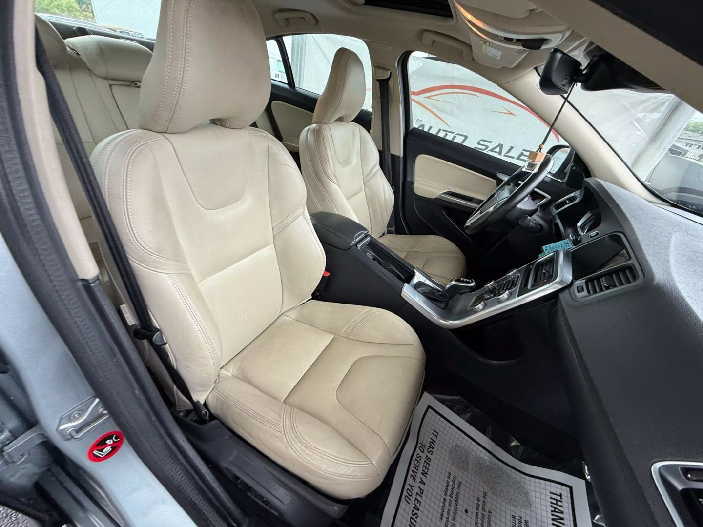 2018 Volvo S60 - Image 26