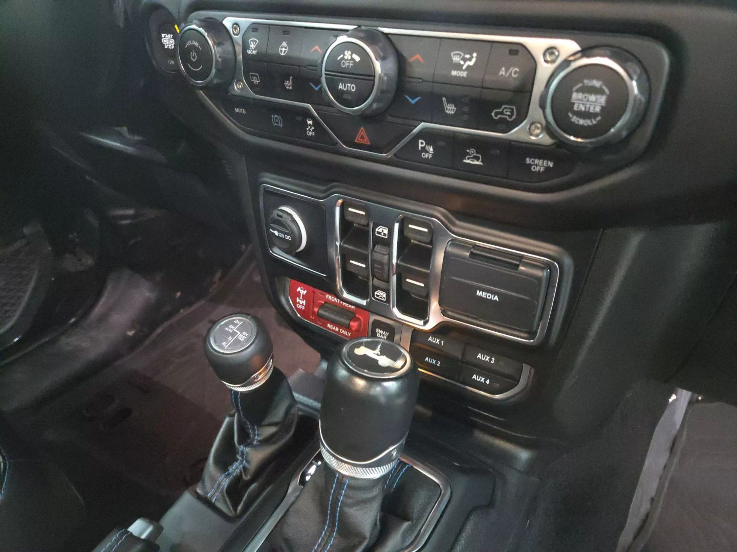 2009 Jeep Wrangler - Image 42