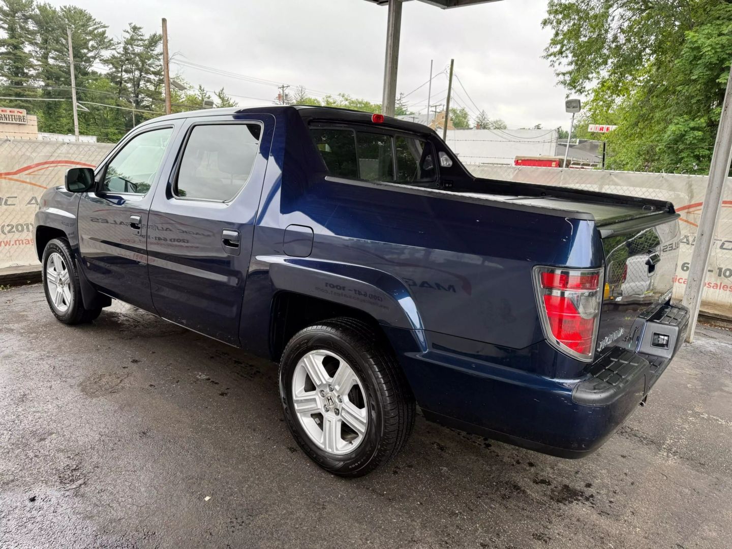 2014 Honda Ridgeline - Image 13